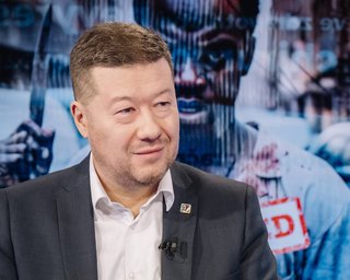 "Історично проживали росіяни": у парламенті Чехії заявили, що Україна має поступитися РФ землями