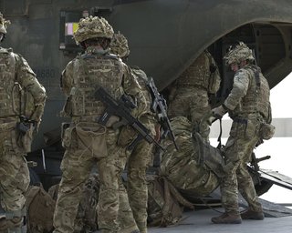 Британия и Франция готовят миротворцев к миссии в Украине: десант завершает обучение, — СМИ