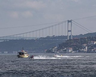 После атаки дронами: в Севастополе остановили движение морского пассажирского транспорта
