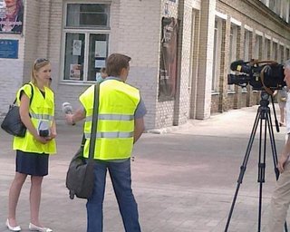Милиция намерена и впредь одевать журналистов в жилеты во время массовых акций