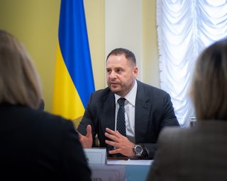 Ермак и Козак приехали в Германию на переговоры по Донбассу