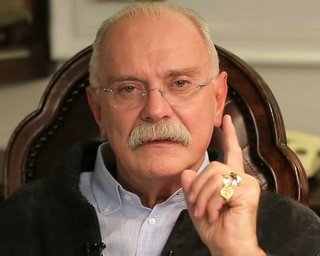 Михалков просит власти РФ не мобилизовать работников киноотрасли из "значимых проектов"