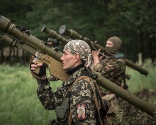 Боевики активно применяют запрещенное вооружение, - штаб АТО