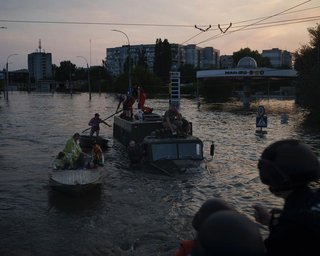 "Негативные звоночки": в Херсонской ОВА раскритиковали граждан, отказавшихся от эвакуации (видео)