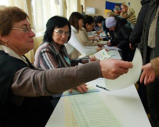 КИУ не зафиксировал фальсификаций на выборах в Василькове, но рапортует о процедурных нарушениях