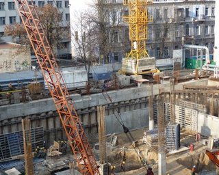 Власти Киева назвали 8 самых проблемных строек