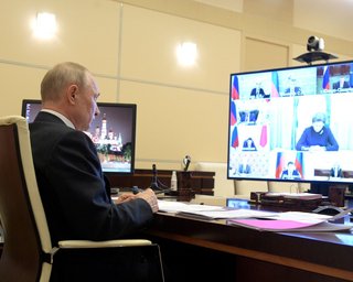 Война РФ против Литвы: СМИ рассказали об экстренном совещании Путина в Москве
