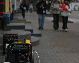 Графіки відключень світла можуть погіршитися: росіяни готуються до нових масованих атак, — Шмигаль