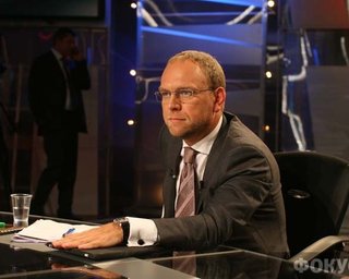 Власенко: Суды превратились в ООО с контрольным пакетом у Януковича