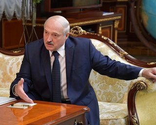 Деревянные медали: Лукашенко возмутился отсутствием Беларуси на ЧМ-2022 (видео)