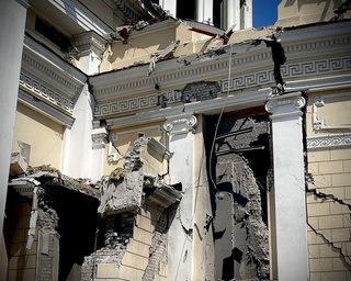 "Ложь и варварство": в ЕС пригрозили Путину и Шойгу ответственностью за обстрел Одессы