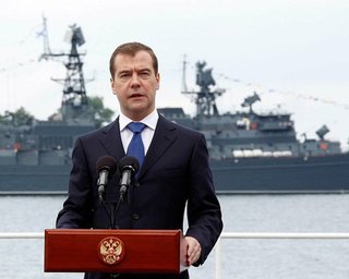 Медведев не приехал в Севастополь из-за газовых вопросов, - СМИ