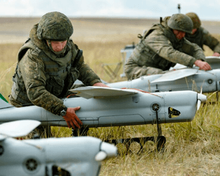 ЗС РФ запускають "зграї" розвідувальних дронів: у Повітряних силах розкрили мету (відео)