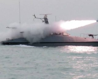 Іран випустив ракети по Ормузькій протоці, погрожуючи військовим кораблям США