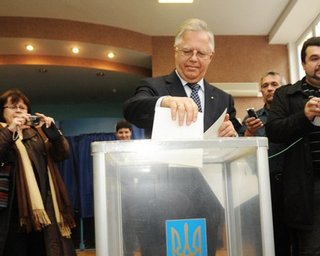 Проигравшая во всех мажоритарных округах КПУ ратует за возвращение пропорционалки