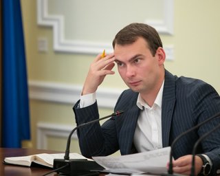"Азовсталь", шахти, ТЕЦ і житло: Ярослав Железняк розповів, що краще не відновлювати