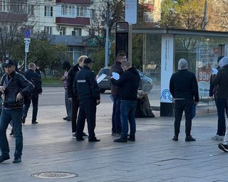 Вторая волна: военком Москвы отрицает раздачу повесток у метро, но даже росСМИ ему не верят