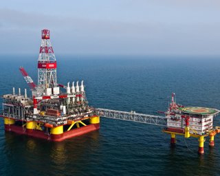 Продолжение следует: ВСУ поразили три буровых РФ в Каспийском море и еще некоторые цели (видео)
