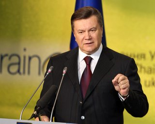 Янукович пообещал начать реформу правоохранительных органов в ближайшее время
