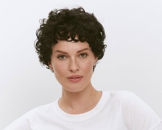 На тлі мітингів: Астафʼєва жорстко пройшлася по колегам, які хизуються світським життям