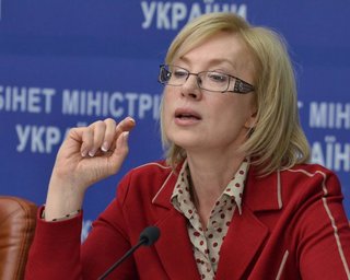Денисова просит направить Сенцова на лечение в Москву
