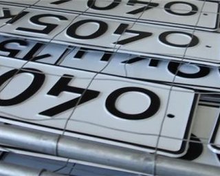 В МВД хотят отменить надбавки к стоимости номерных знаков и бланков