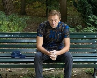 Навальный обратился в ЕСПЧ из-за отказа России завести дело об отравлении