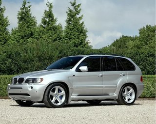 Автомобиль, которого не было: BMW представила заряженный X5 M 2000 года (фото)