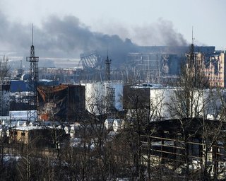 Террористы начали бои возле Донецкого аэропорта