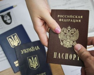 Росіяни в Луганській області змушують українців отримувати паспорти РФ новими методами, — ОВА
