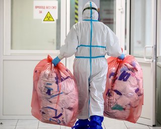 Збільшення медичних відходів через COVID-19 загрожують людям та навколишньому середовищу — ВООЗ