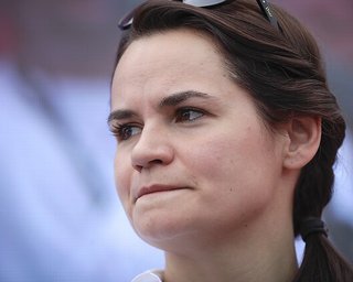 В Латвии не хотят признавать Тихановскую президентом Беларуси
