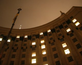 Не дожидаясь завершения газовых переговоров, Кабмин начал рассмотрение Госбюджета-2012