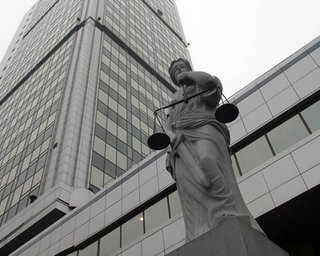 Заседание суда по делу об убийстве Щербаня началось без Тимошенко