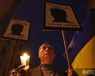 Леся Гонгадзе намерена просить похоронить останки сына как неопознанное тело
