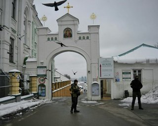 "Тоді було можна": у лаврі прокоментували документи РФ у представників УПЦ МП (відео)