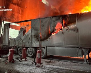 Ночной обстрел Одессы: на "Новой почте" сгорели 110 посылок на 2,3 млн грн, чего ждать клиентам