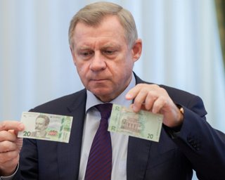 Зеленский передал в Раду проект постановления об увольнении Смолия