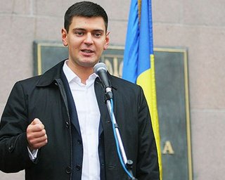Киевские власти обещают справиться со снежными заносами до Нового года