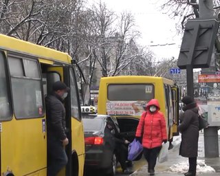 Кабмин пересмотрит работу общественного транспорта во время локдауна