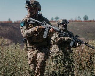 В Україні планують створити військові компанії: Зеленський розкрив деталі ініціативи (відео)
