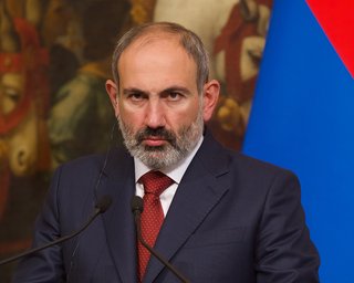 Вірменія готова змінити свою Конституцію задля миру з Азербайджаном, – Пашинян
