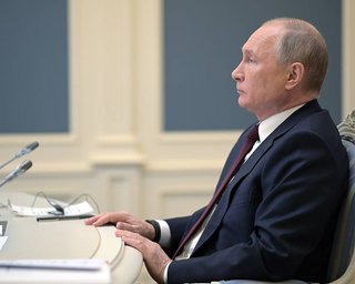 Должен ответить за преступления: как в Украине и РФ отреагировали на решение суда в Гааге на арест Путина