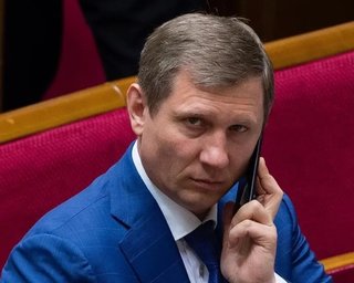 Во время ночной атаки РФ сгорел дом нардепа Шахова, объявленного в розыск (видео)