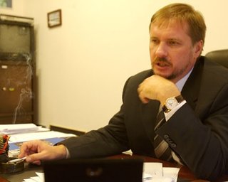 Без Луценко милиция не смогла проконтролировать голосование на Востоке Украины, - Чорновил