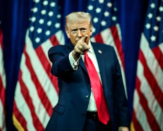 "Закінчив 8 воєн": Трамп заявив, що без нього Росія б повністю захопила Україну