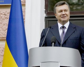 Янукович рассказал, как печется о своем здоровье