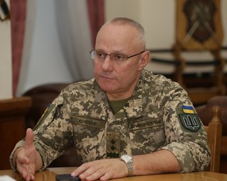 "Сфера оборони повинна функціонувати стабільно", — Зеленський про звільнення Хомчака