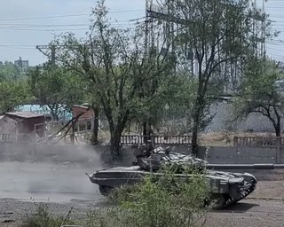 Российские войска прорываются в Лисичанск с юга: ситуация в Луганской области