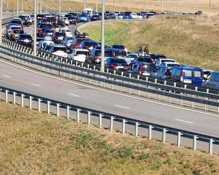 Паніка в Криму: з окупованого півострова виїжджають сотні автомобілів